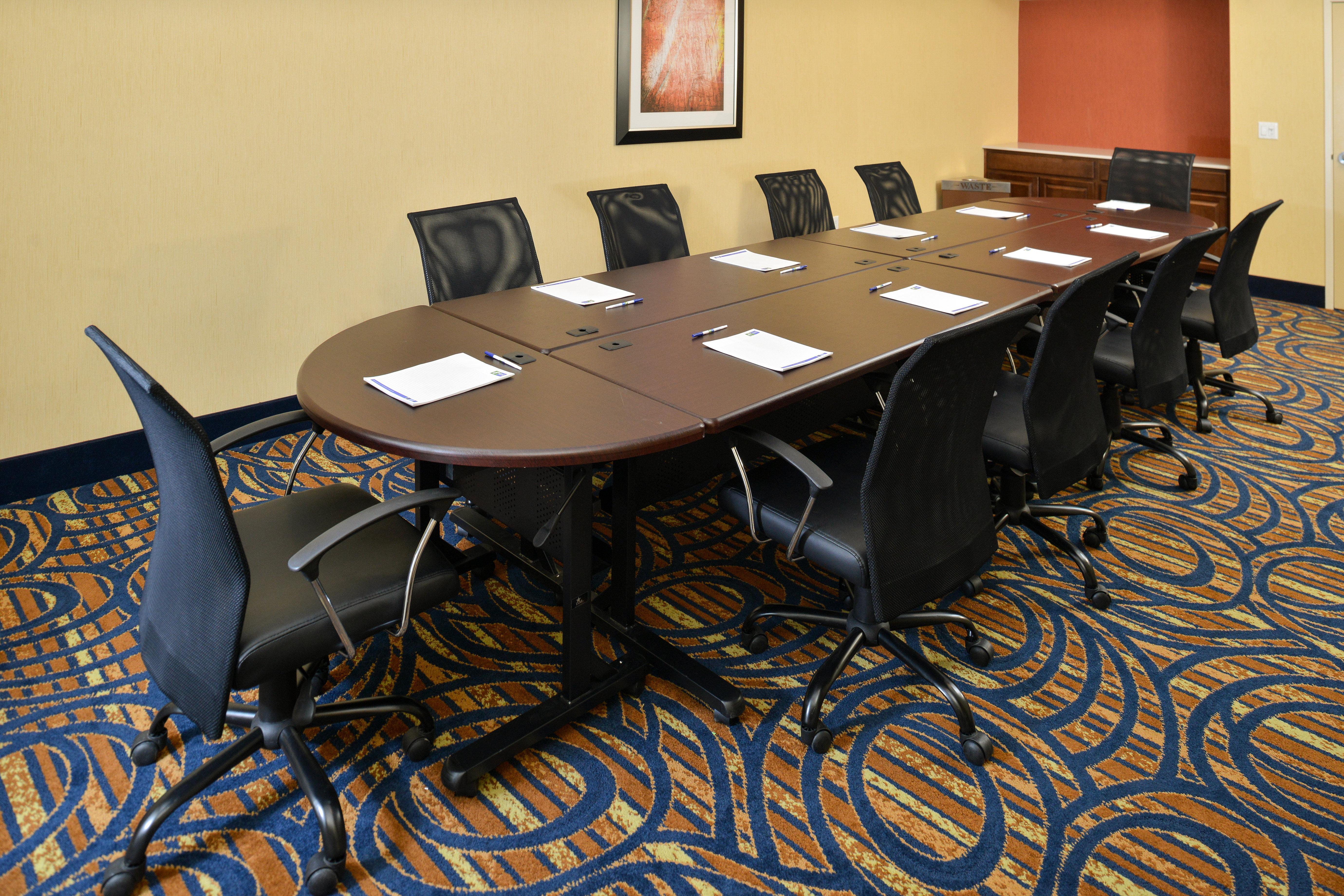 Holiday Inn Express & Suites Peekskill-Lower Hudson Valley By Ihg Экстерьер фото